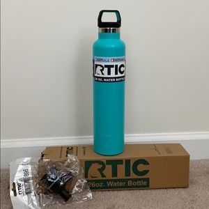 26oz. Brand New Hot/Cold Water Bottle